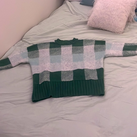 Green plaid sweater - Picture 2 of 3